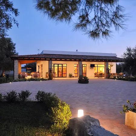 מלון דירות Gli Ulivi 4*