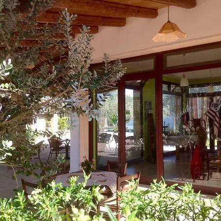 Gli Ulivi Leverano