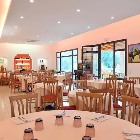 Aparthotel Gli Ulivi Leverano