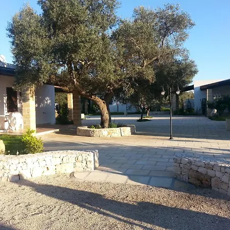 Gli Ulivi 3* Leverano